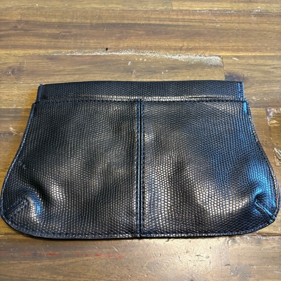 Chloe Parfums Black Textured Clutch Embossed GWP Mini Bag Pouch Evening Night - Picture 2 of 7